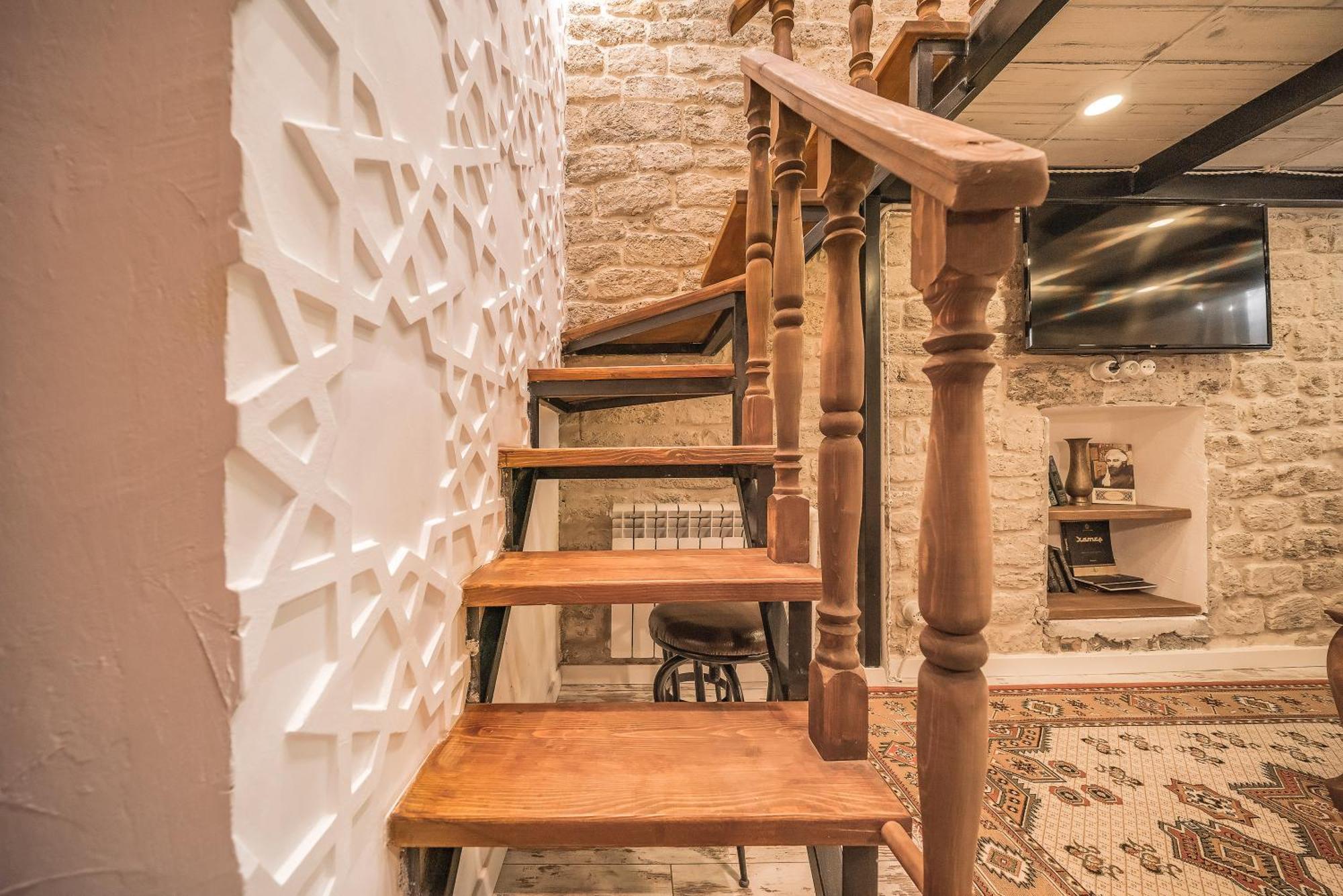 R Studios Old Baku Luaran gambar