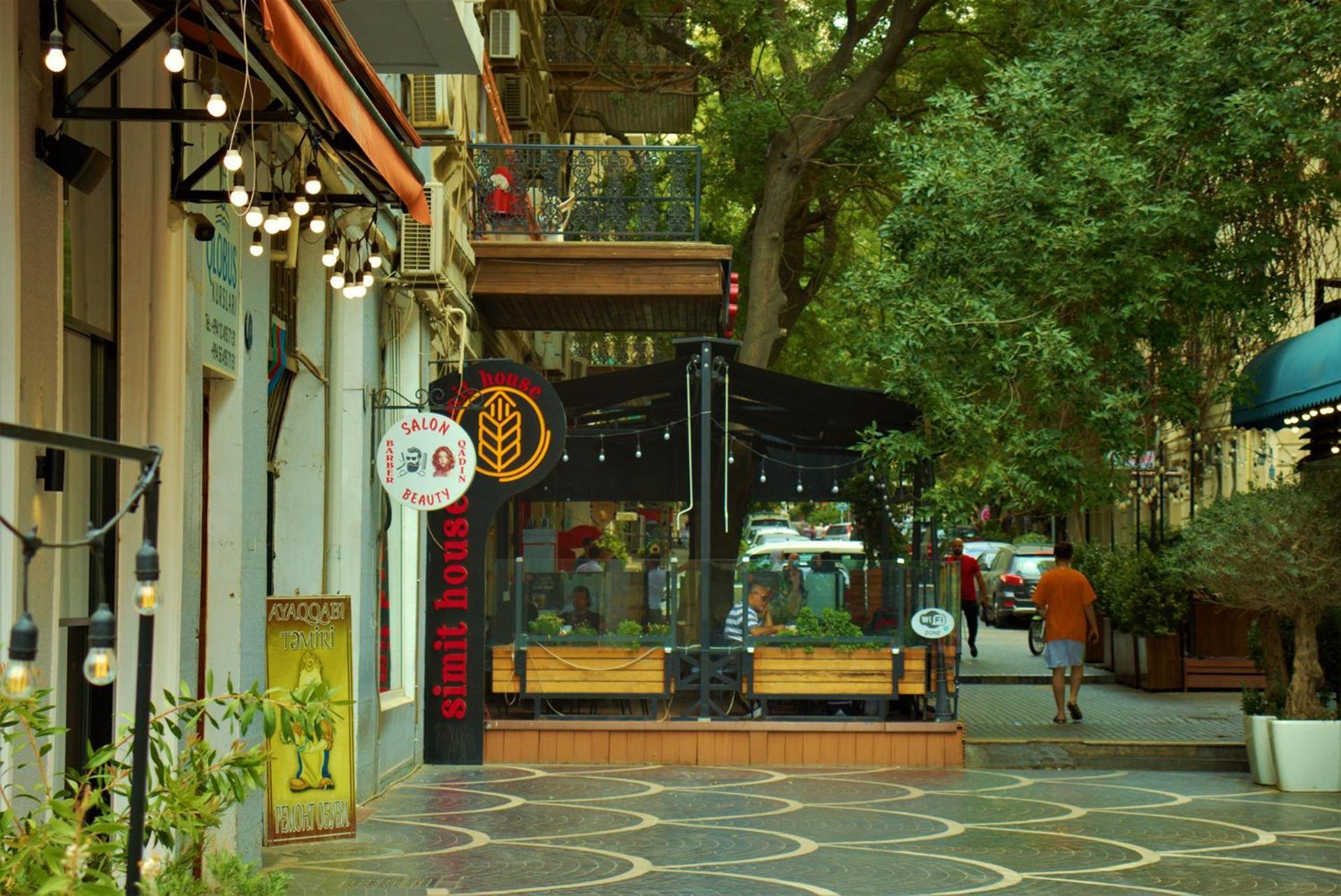 R Studios Old Baku Luaran gambar
